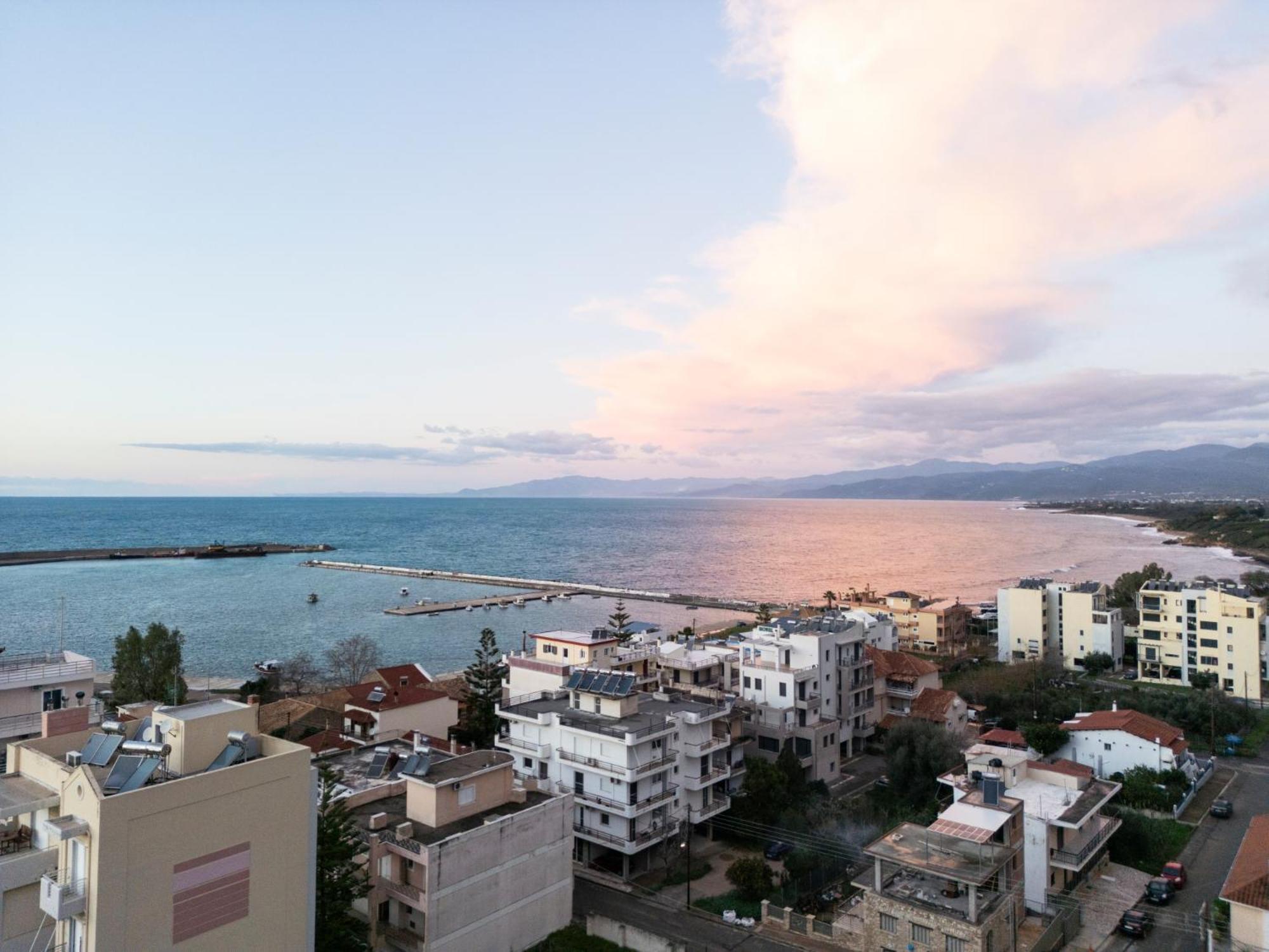 Rincon De Luz Villa Kyparissia Luaran gambar