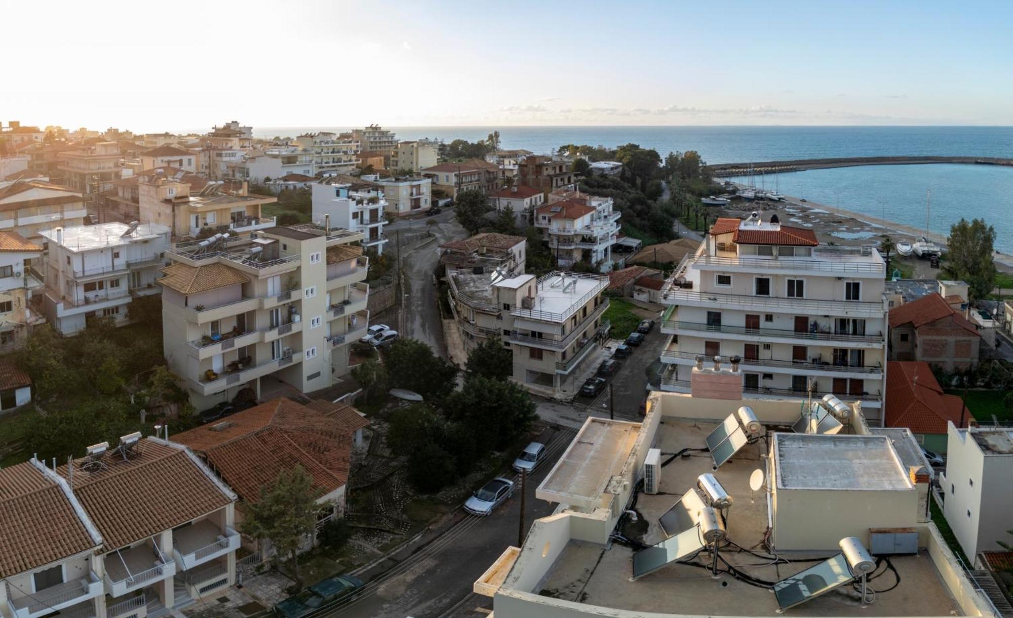 Rincon De Luz Villa Kyparissia Luaran gambar